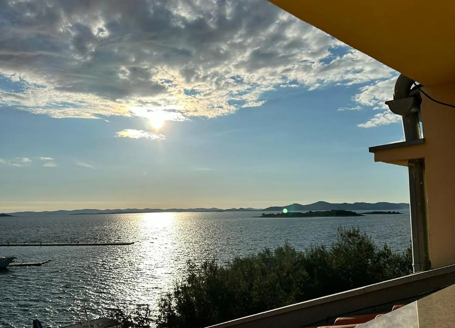 Seabreeze Mustel Apartment In Drage - Adults Only
